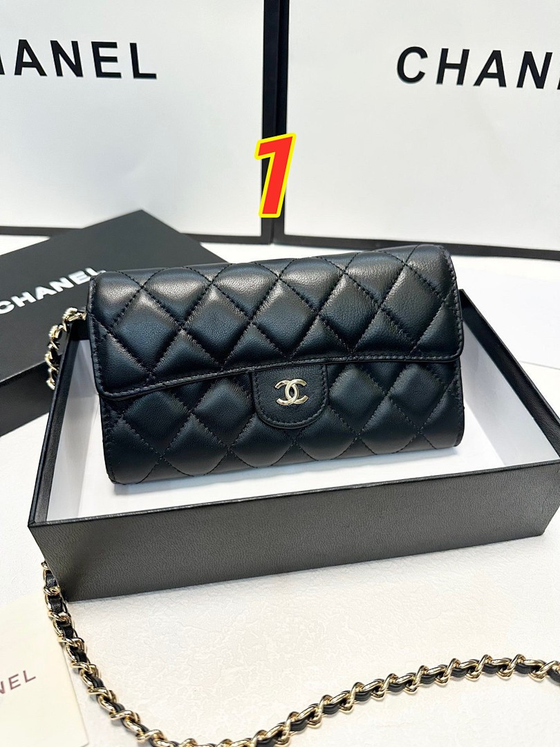 Chanel Classic Flap Wallet · 5185