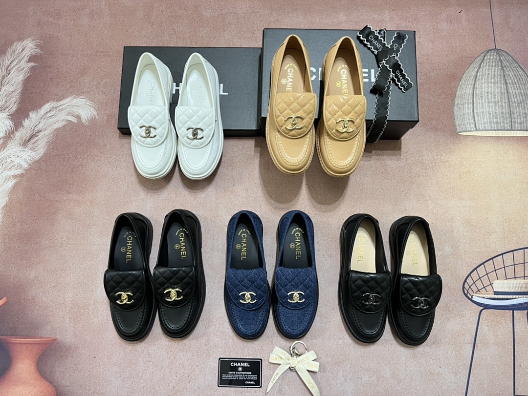 Chanel Quilted CC Turnlock Loafers · 4757 — תמונה 5