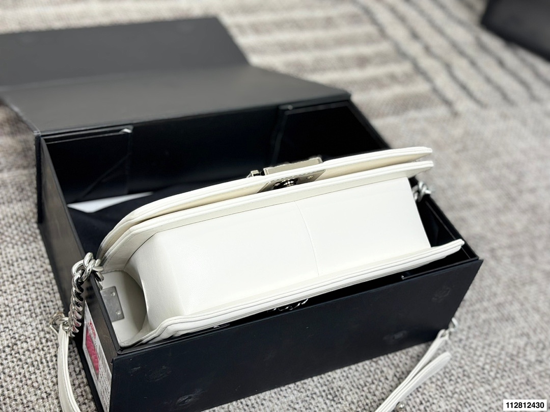 Chanel Boy Bag · 5898 — תמונה 24