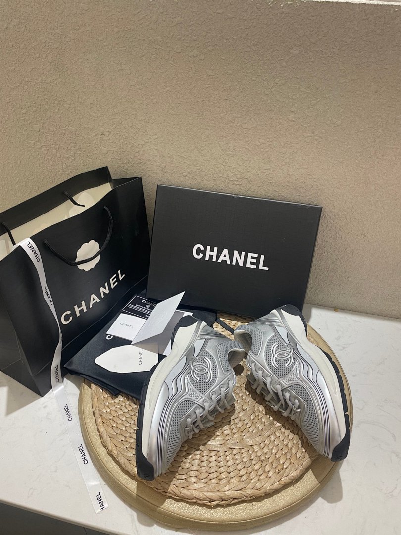 Chanel CC Logo Sneaker · 5087 — תמונה 14