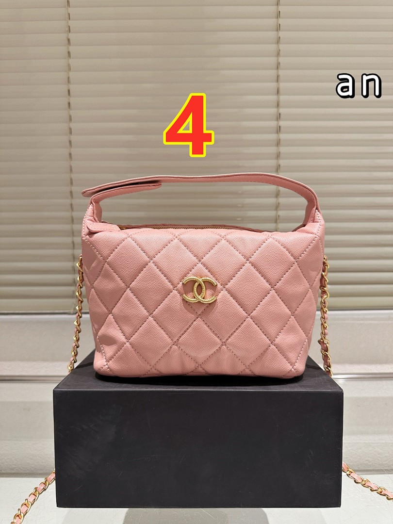 Chanel Caviar Quilted Hobo Clutch With · 5545 — תמונה 13