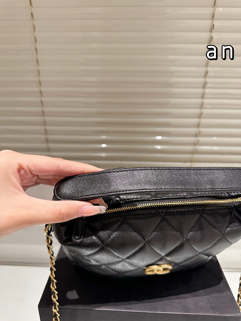 Chanel Caviar Quilted Hobo Clutch With · 5545 — תמונה 7