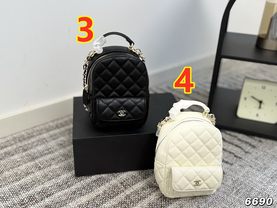 Chanel Mini Backpack · 5669 — תמונה 2