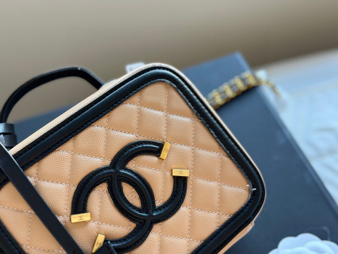 Chanel Filigree Vanity Case · 5158 — תמונה 7