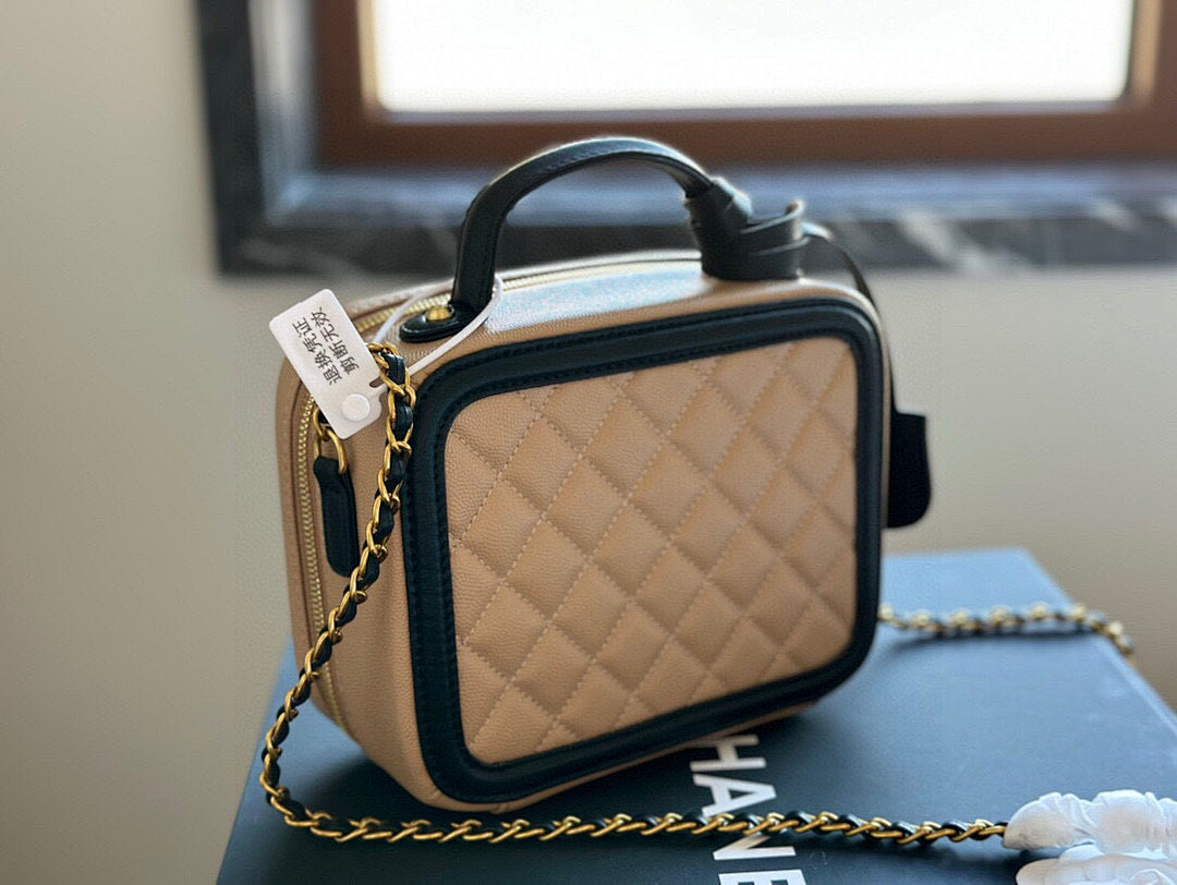 Chanel Filigree Vanity Case · 5158 — תמונה 4
