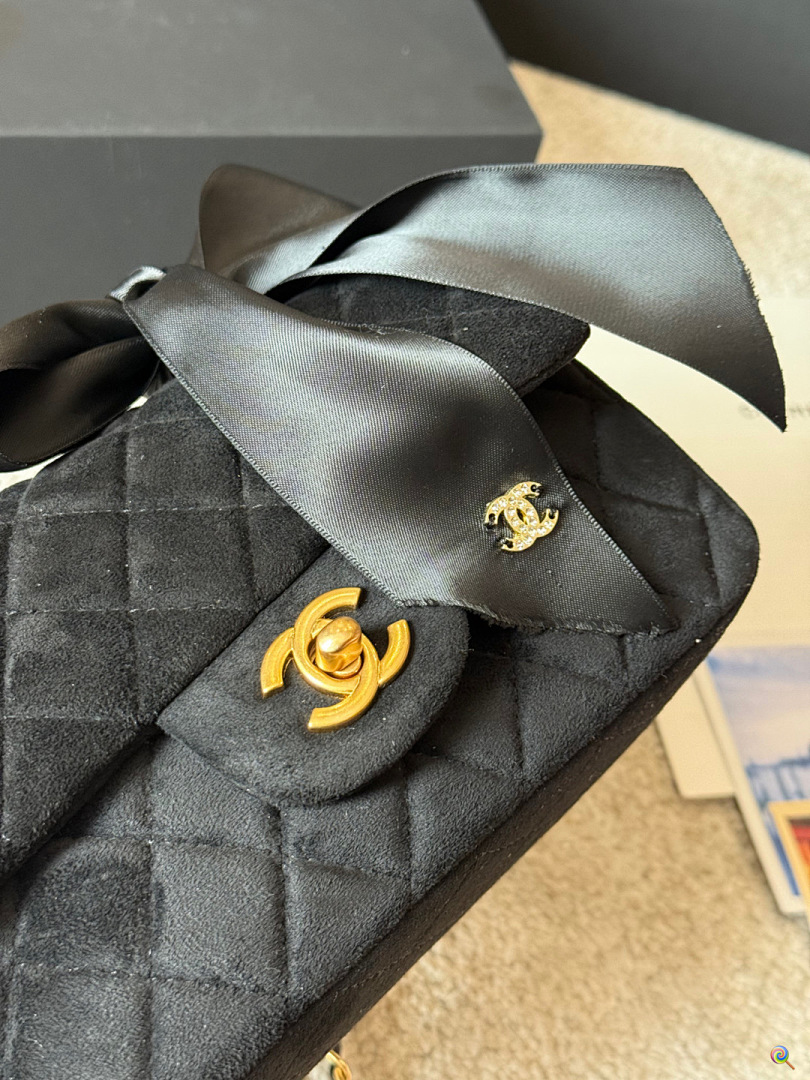 Chanel Classic Extra Mini Flap Bag · 5971 — תמונה 4