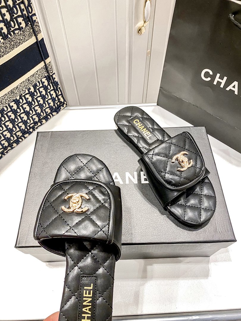 Chanel Turnlock Flat Mules · 5291 — תמונה 11