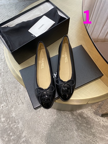Chanel Ballet Flats · 4511