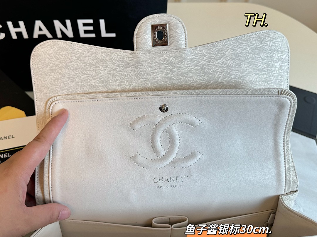 Chanel Classic Caviar Jumbo Double Flap · 5667 — תמונה 13