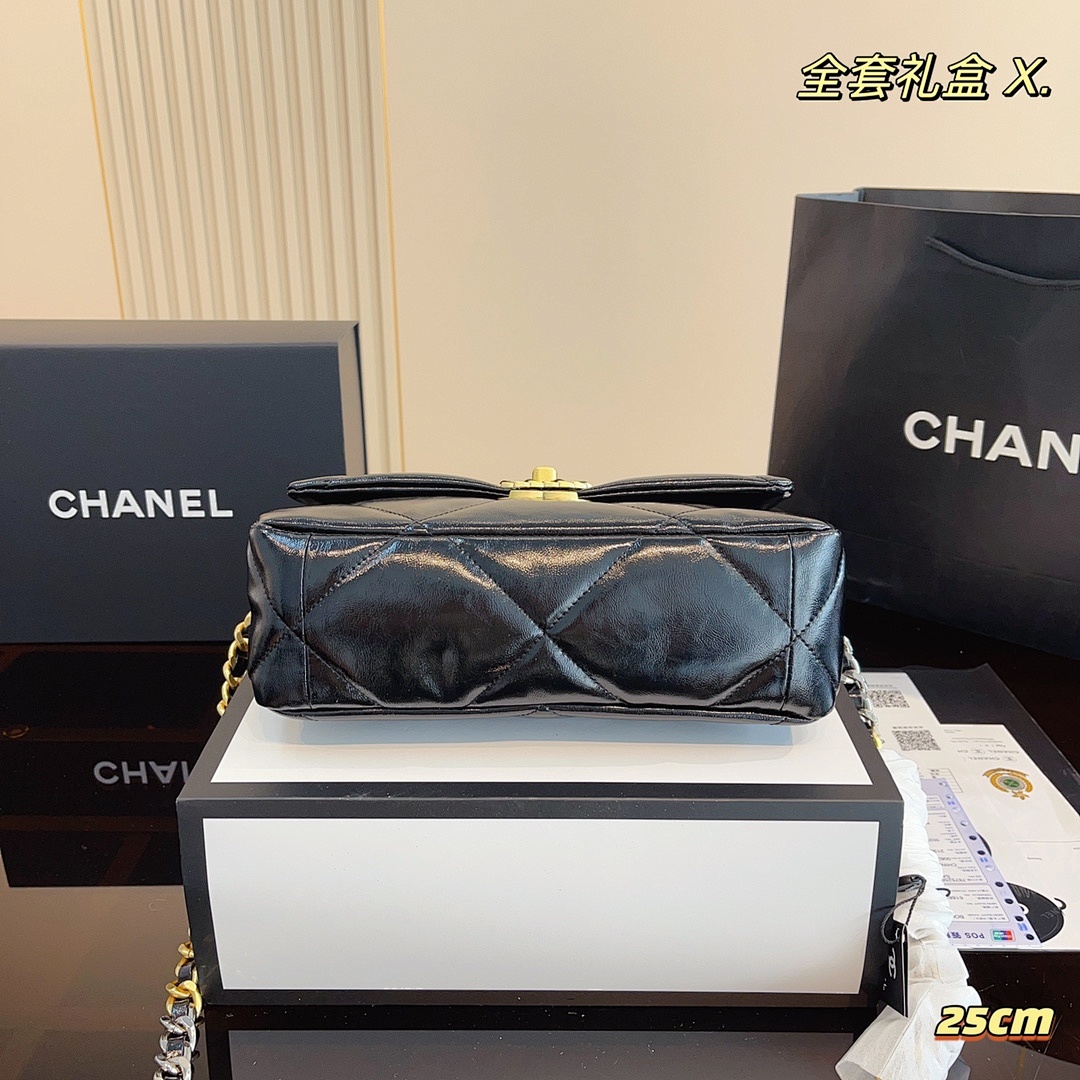 Chanel 19 Flap Bag · 5103 — תמונה 5
