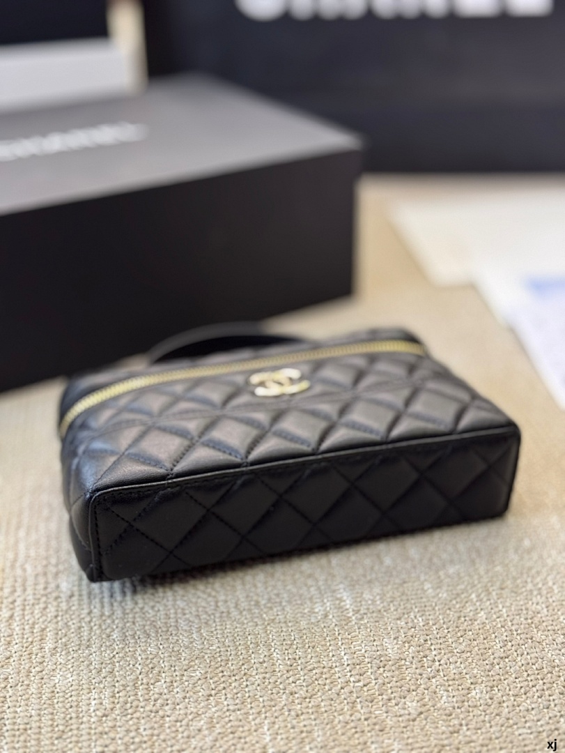 Chanel Slim Vanity Case With Chain · 5300 — תמונה 19