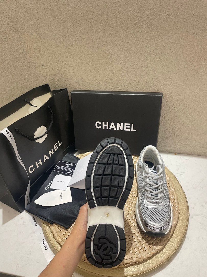 Chanel CC Logo Sneaker · 5087 — תמונה 11