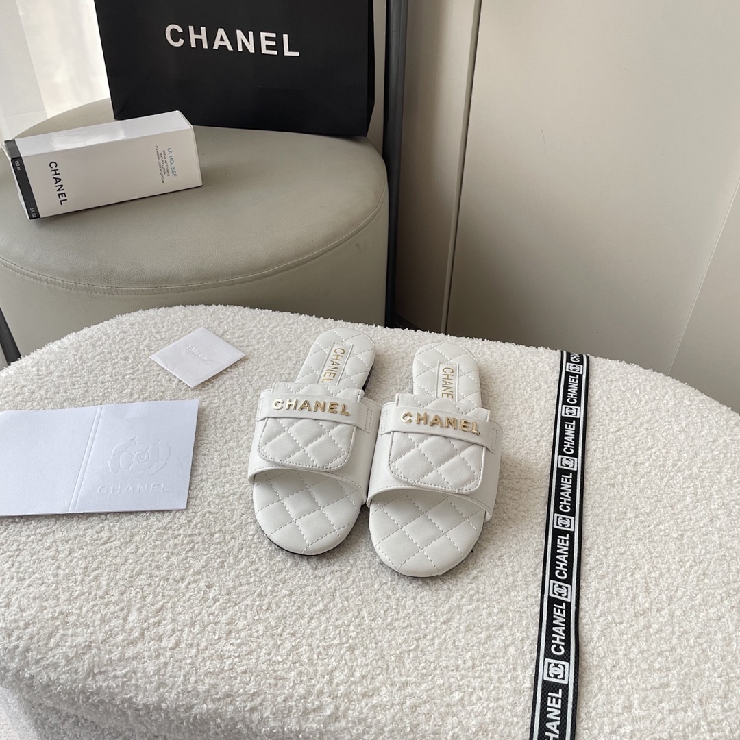 Chanel — סנדלים וכפכפים · 5194 — תמונה 11