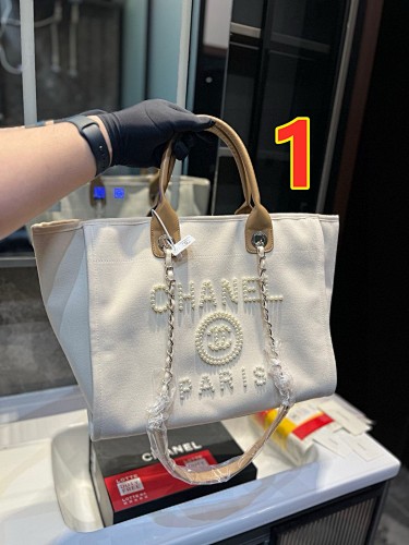 Chanel Deauville Tote · 5670