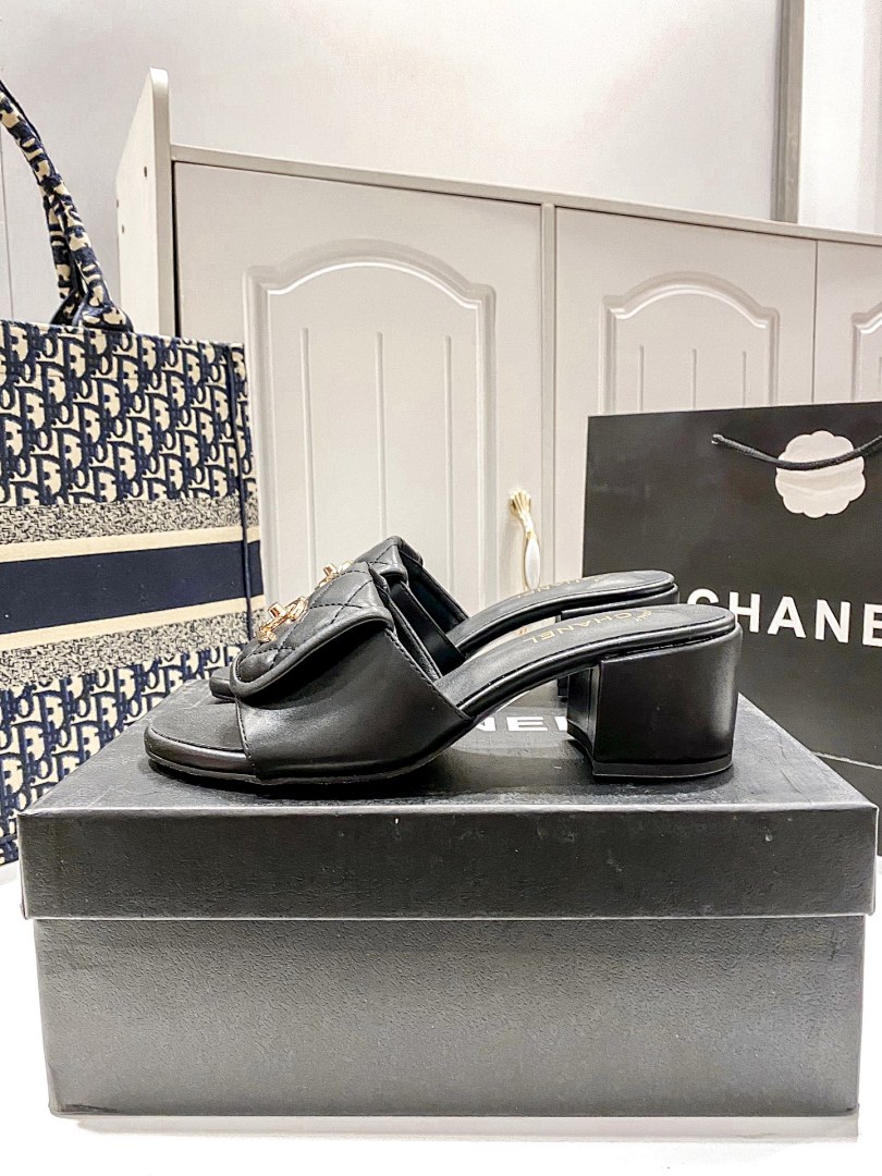 Chanel Interlocking CC Logo Slides · 5292 — תמונה 6