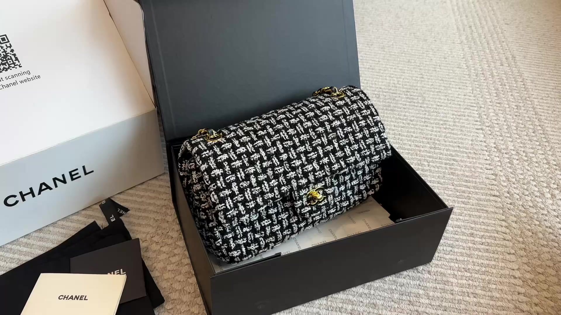Chanel Classic Flap · 6121 — תמונה 2