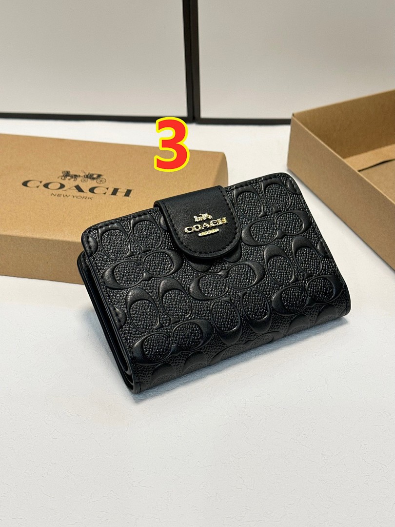 Coach Medium Corner Zip Wallet · 6066 — תמונה 3