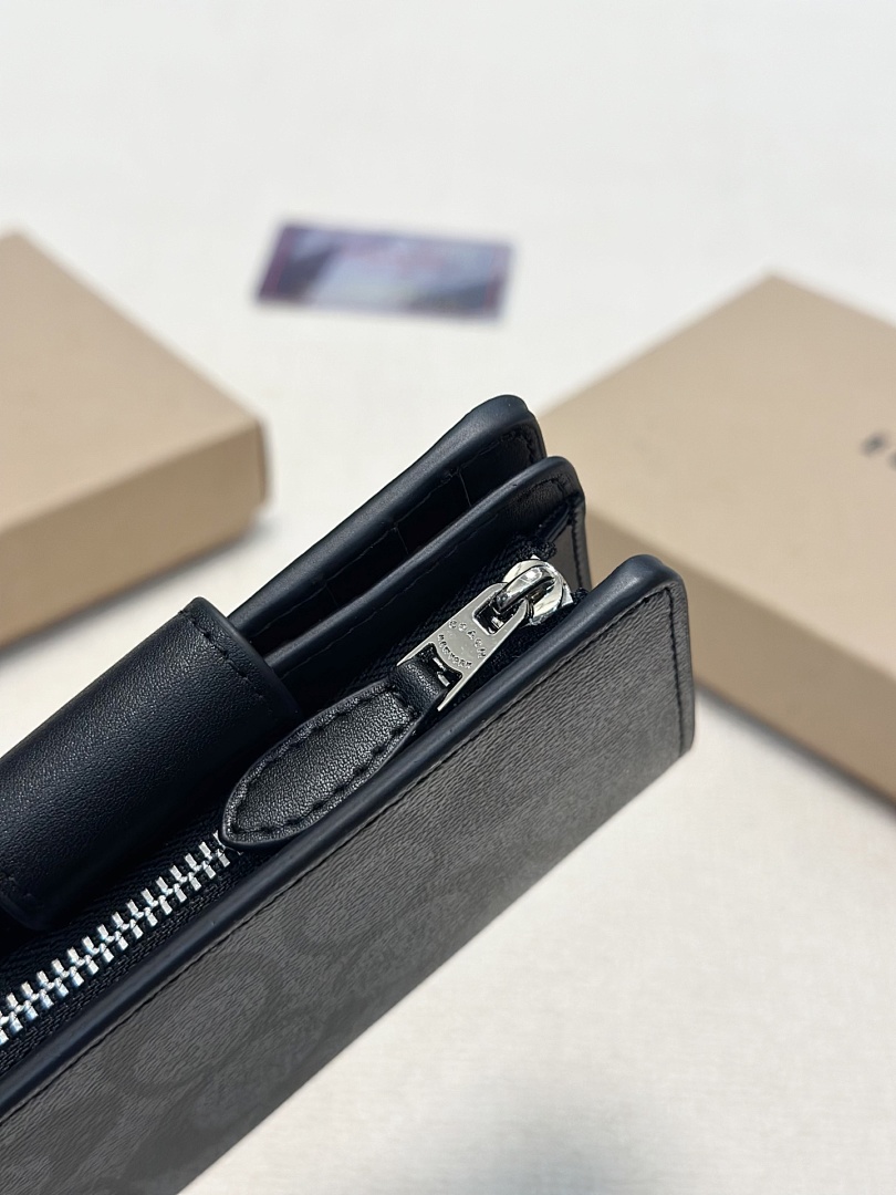 Coach Medium Corner Zip Wallet · 6066 — תמונה 25