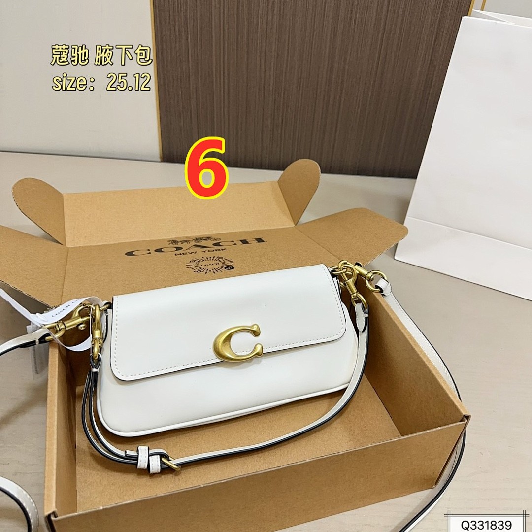 Coach Jet Shoulder Bag In Signature · 5763 — תמונה 21