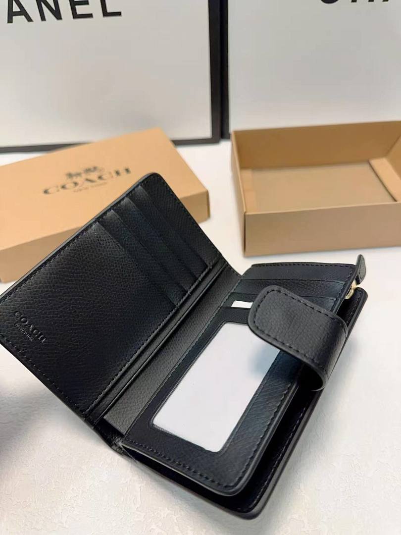 Coach Medium Corner Zip Wallet · 6066 — תמונה 8