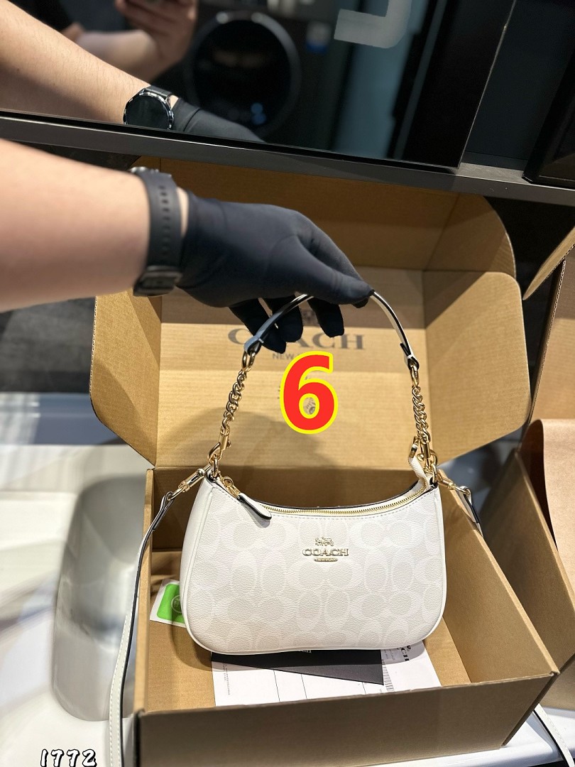 Coach Teri Shoulder Bag · 6317 — תמונה 5