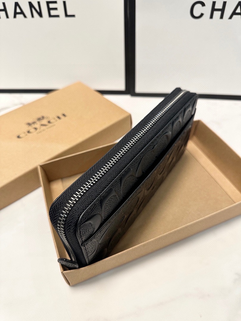 Coach Long Zip Around Wallet in · 5767 — תמונה 11