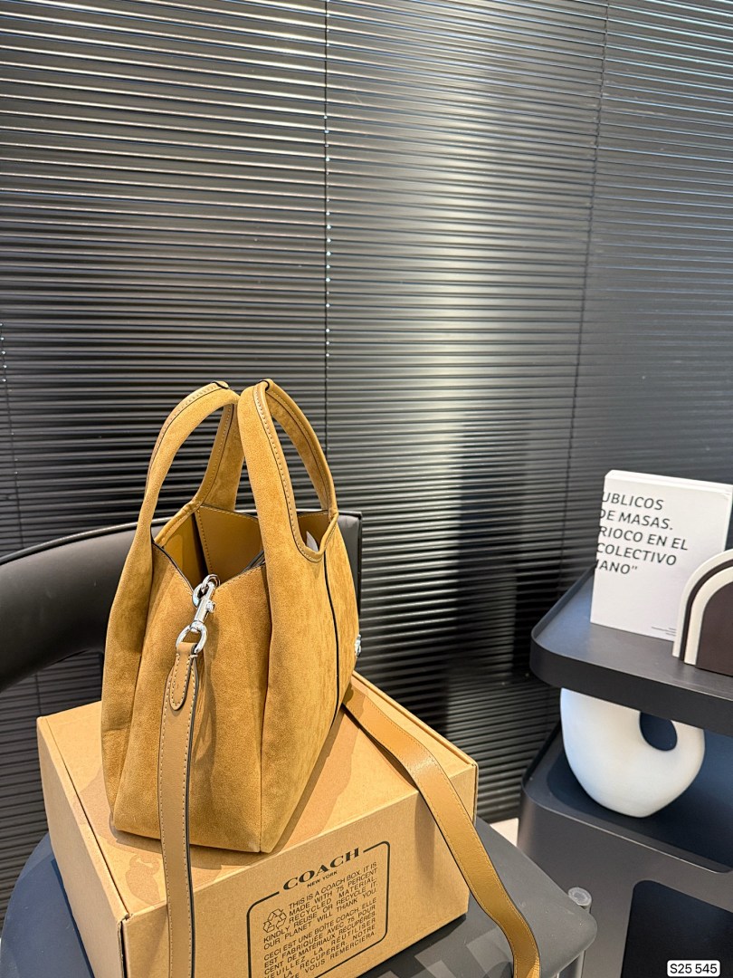 Coach Lana Shoulder Bag 23 · 5162 — תמונה 15