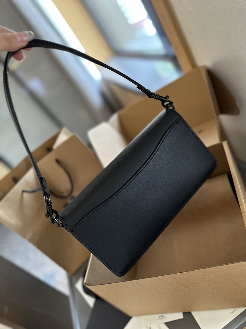 Coach Tabby Shoulder Bag 26 · 5015 — תמונה 14