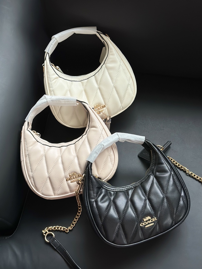 Coach Carmen Mini Crossbody · 5530 — תמונה 4