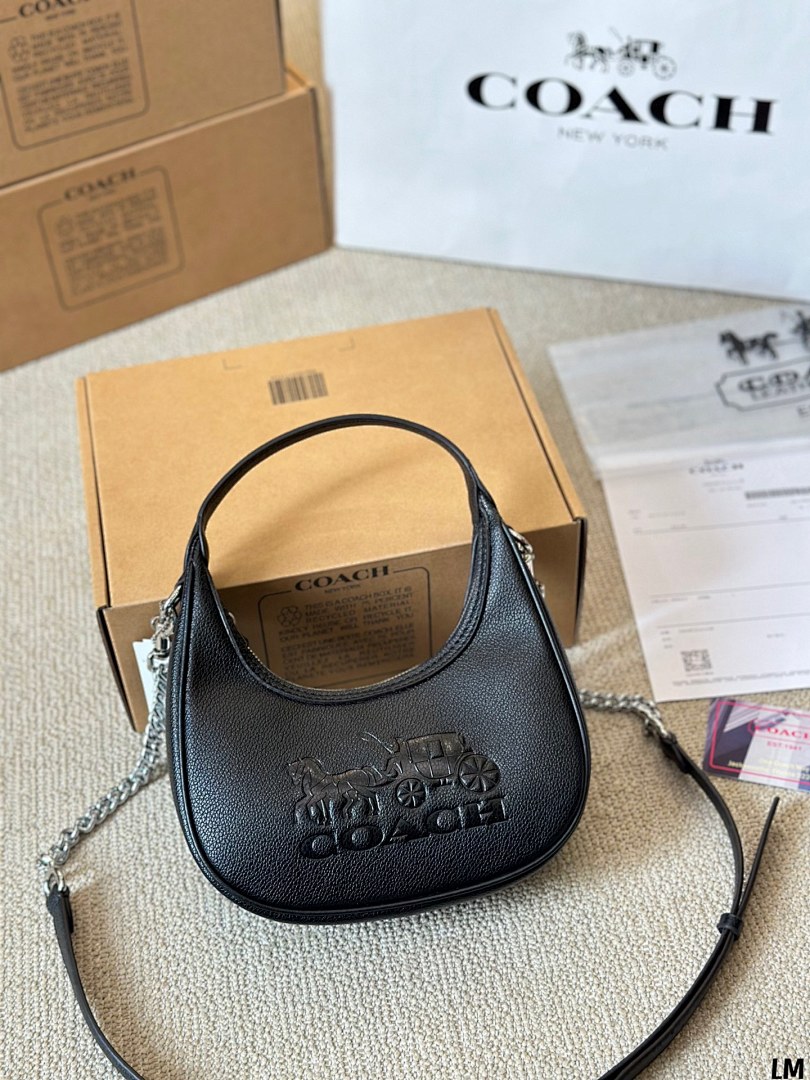 Coach Emily Shoulder Bag · 4704 — תמונה 20