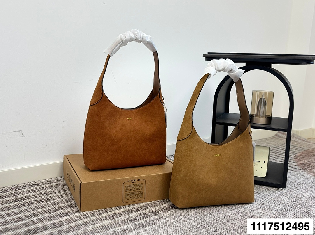 Coach Brooklyn Shoulder Bag · 5764 — תמונה 12