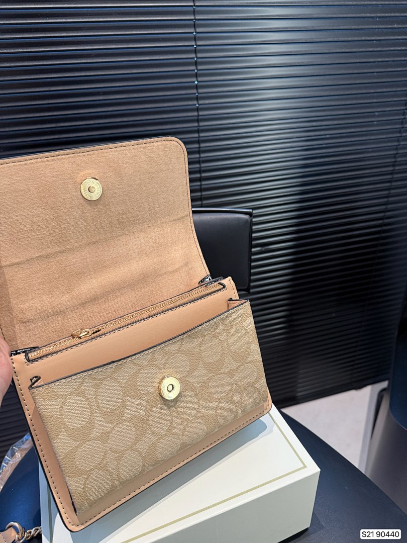 Coach Klare Crossbody · 5549 — תמונה 5