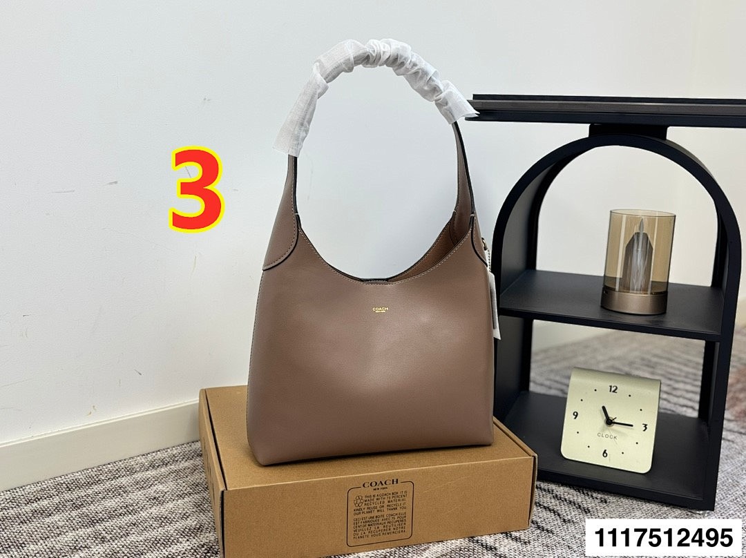 Coach Brooklyn Shoulder Bag · 5764 — תמונה 4