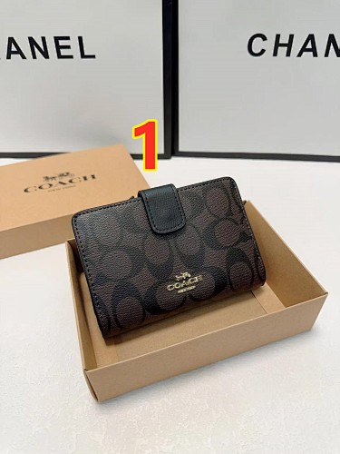 Coach Medium Corner Zip Wallet · 6066