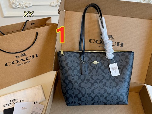 Coach City Tote Bag · 5761