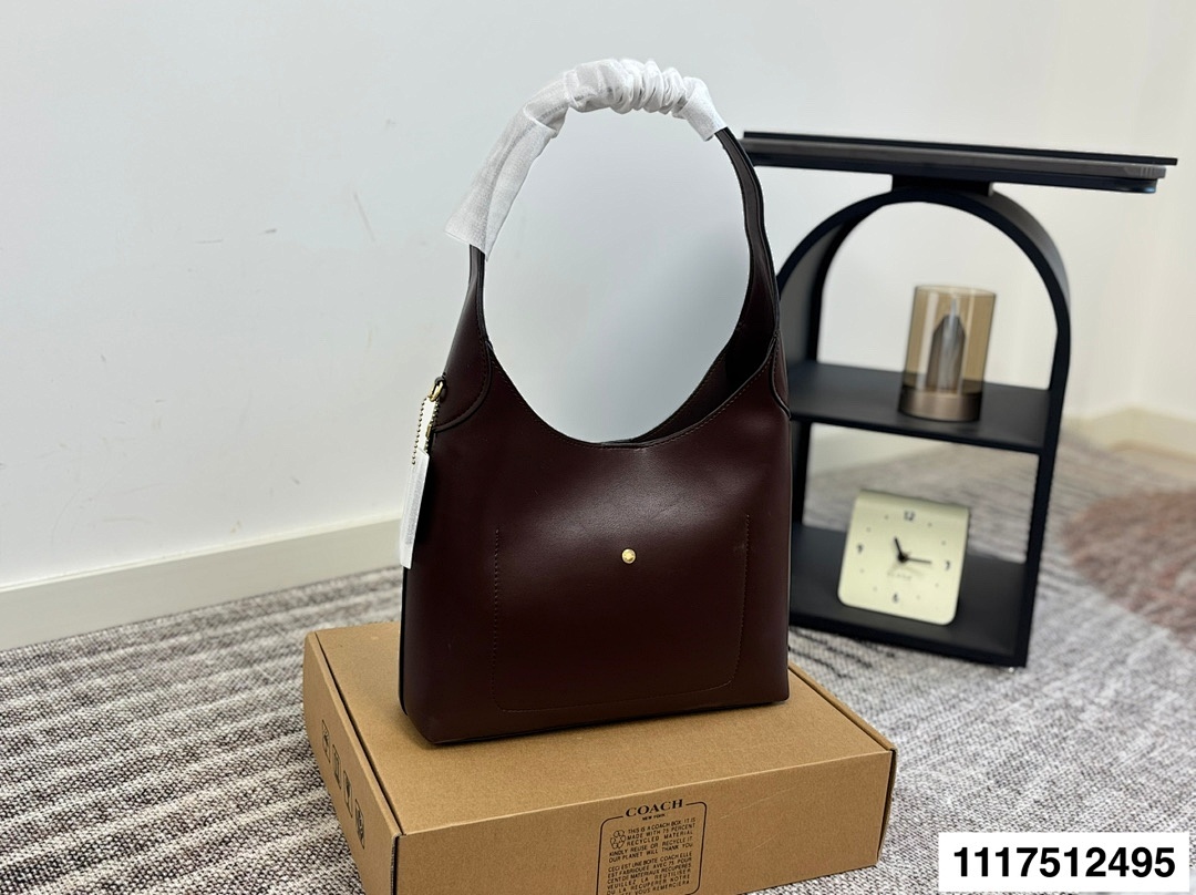 Coach Brooklyn Shoulder Bag · 5764 — תמונה 17