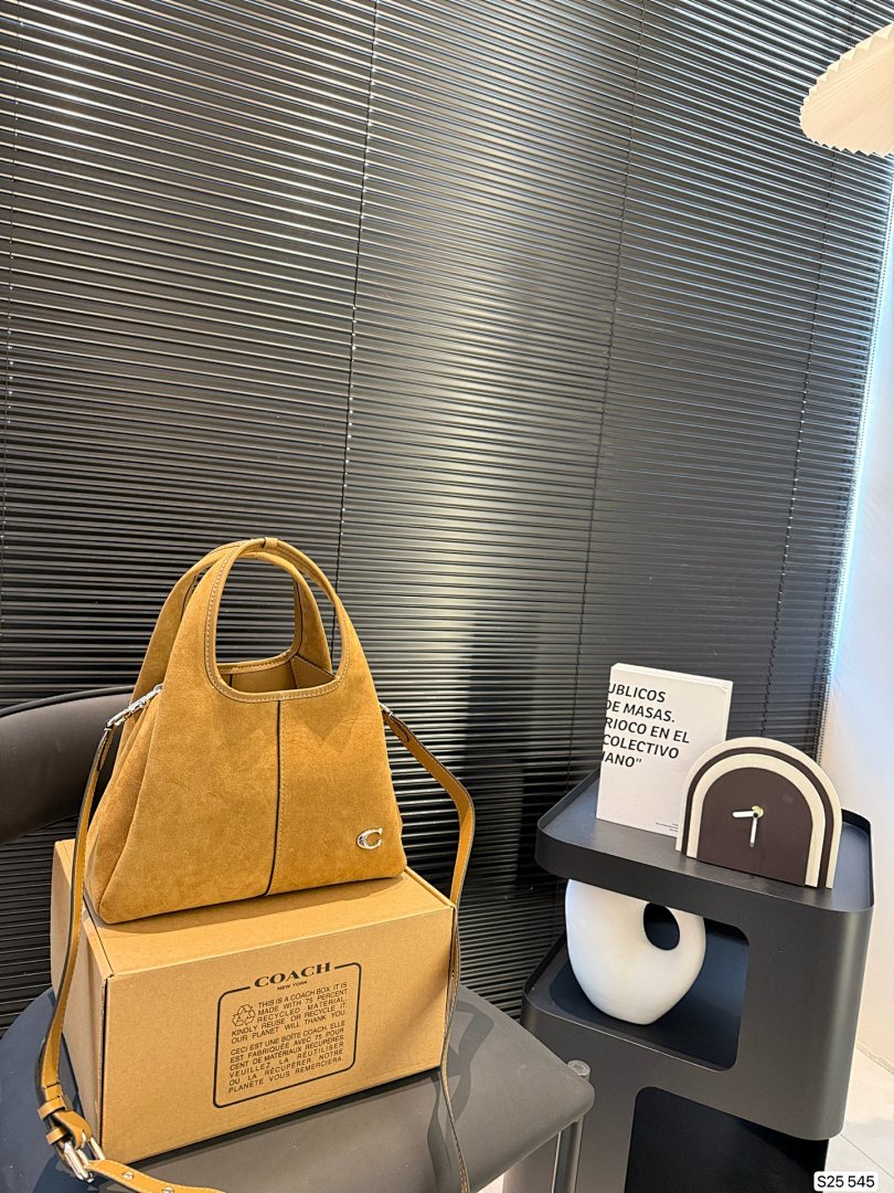 Coach Lana Shoulder Bag 23 · 5162 — תמונה 17