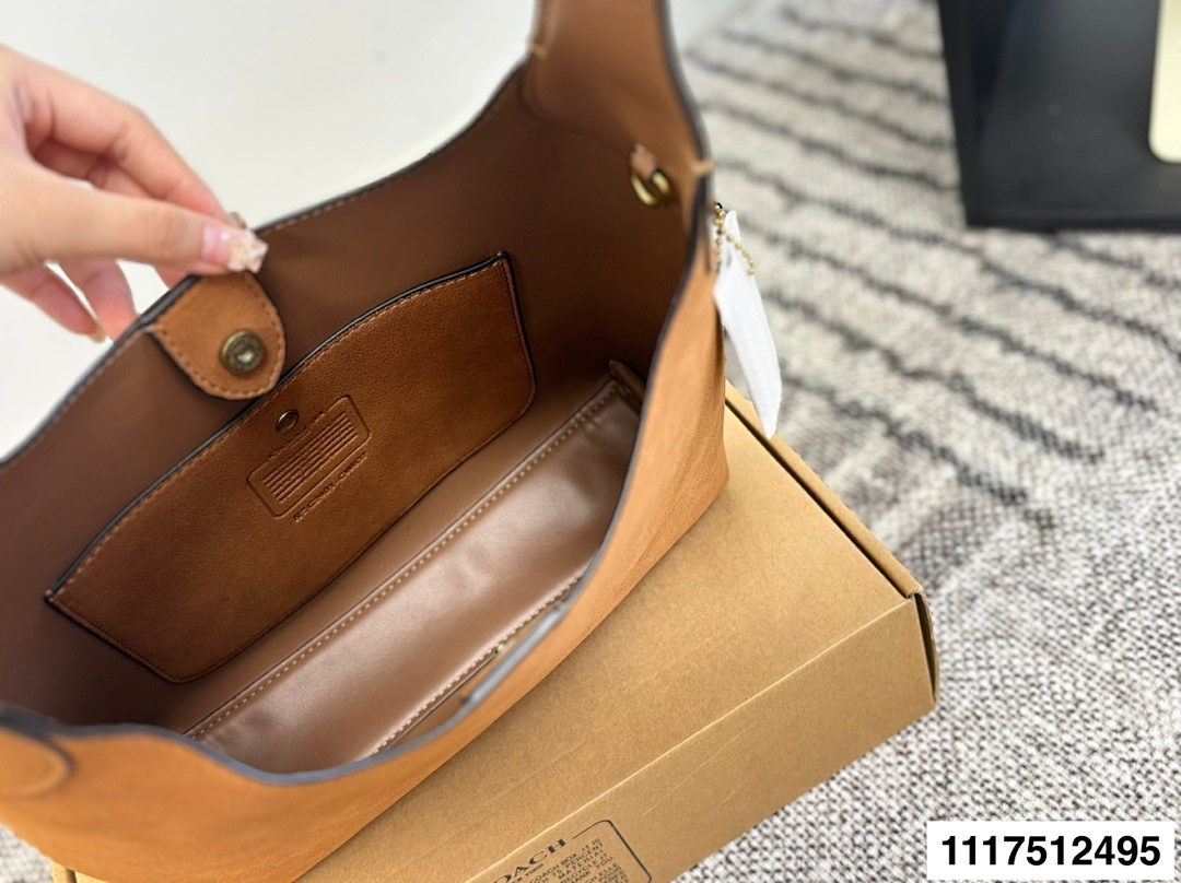 Coach Brooklyn Shoulder Bag · 5764 — תמונה 6