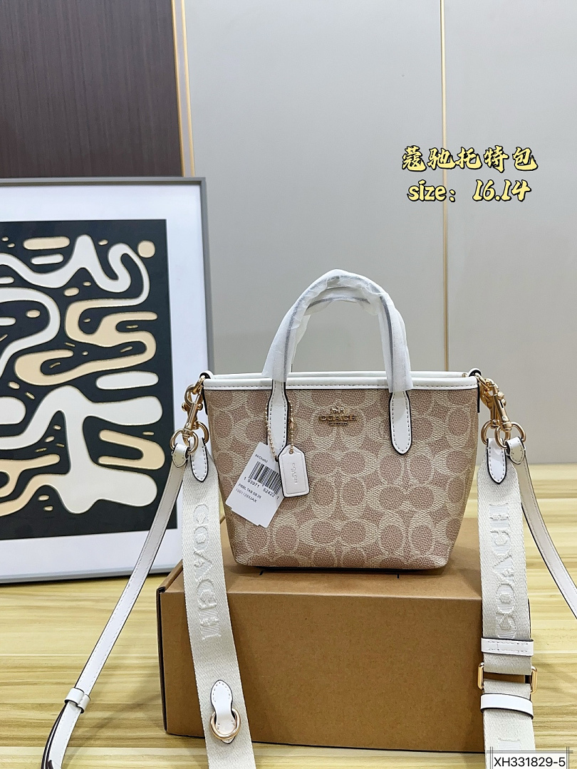 Coach City Mini Tote · 6390 — תמונה 9