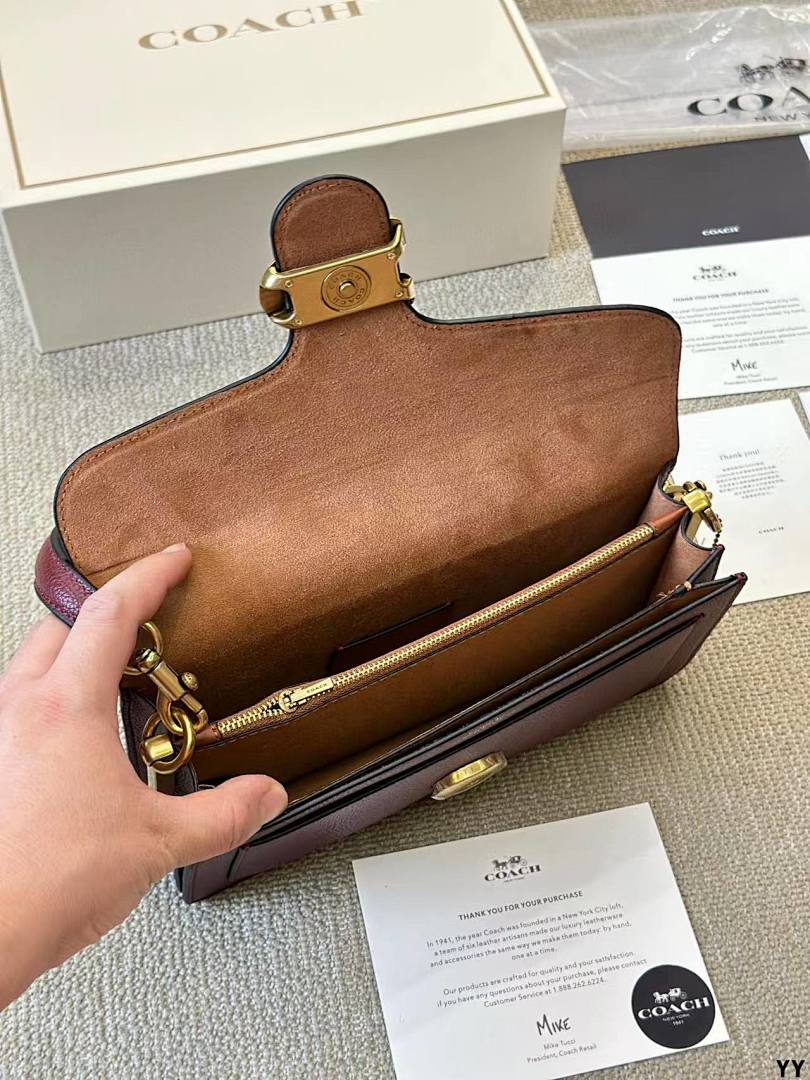 Coach Tabby Shoulder Bag · 5127 — תמונה 9