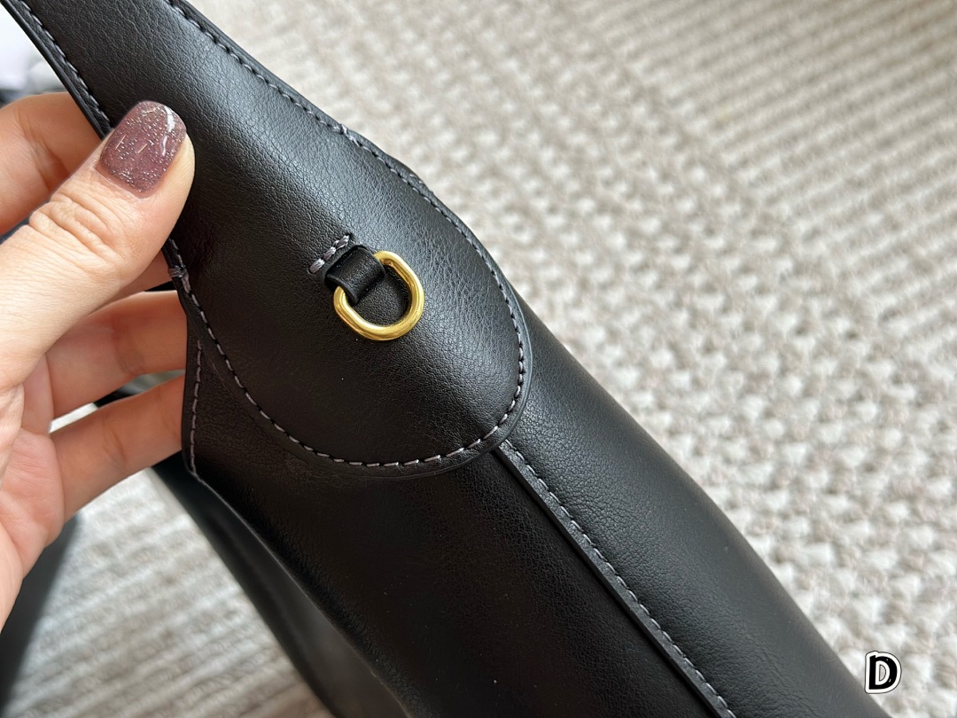 Coach Brooklyn Shoulder Bag 28 · 5197 — תמונה 9