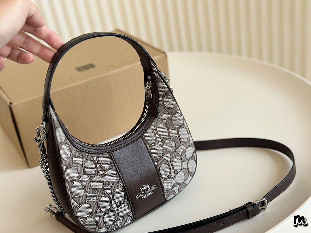 Coach Carmen Mini Crossbody · 4792 — תמונה 5