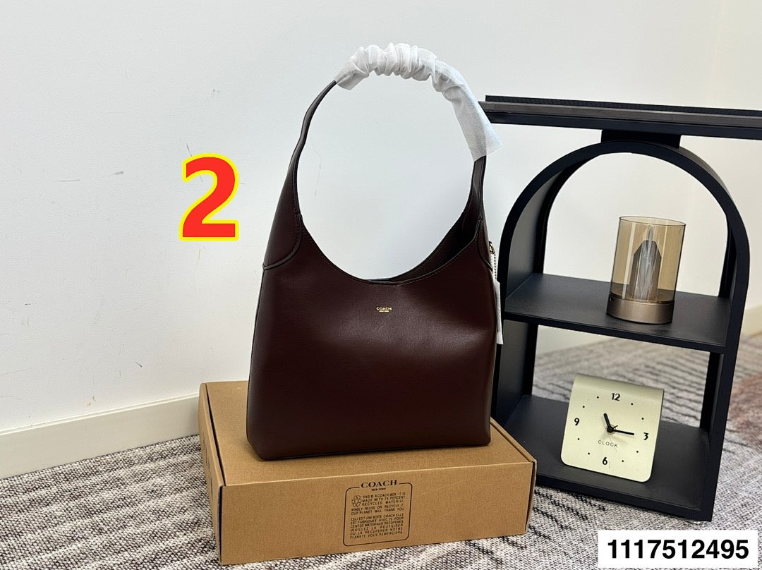 Coach Brooklyn Shoulder Bag · 5764 — תמונה 5