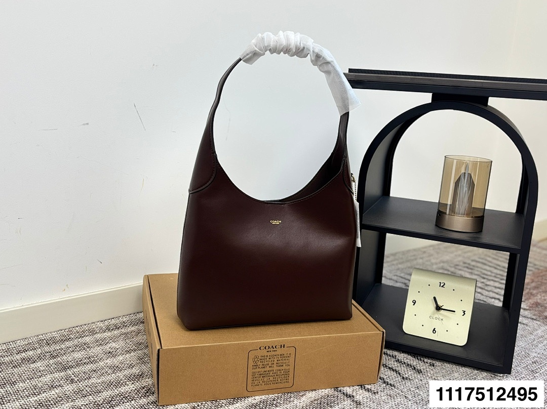 Coach Brooklyn Shoulder Bag · 5764 — תמונה 22