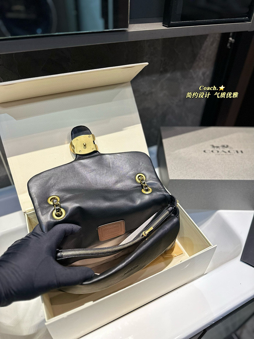 Coach Tabby Shoulder Bag · 5525 — תמונה 10
