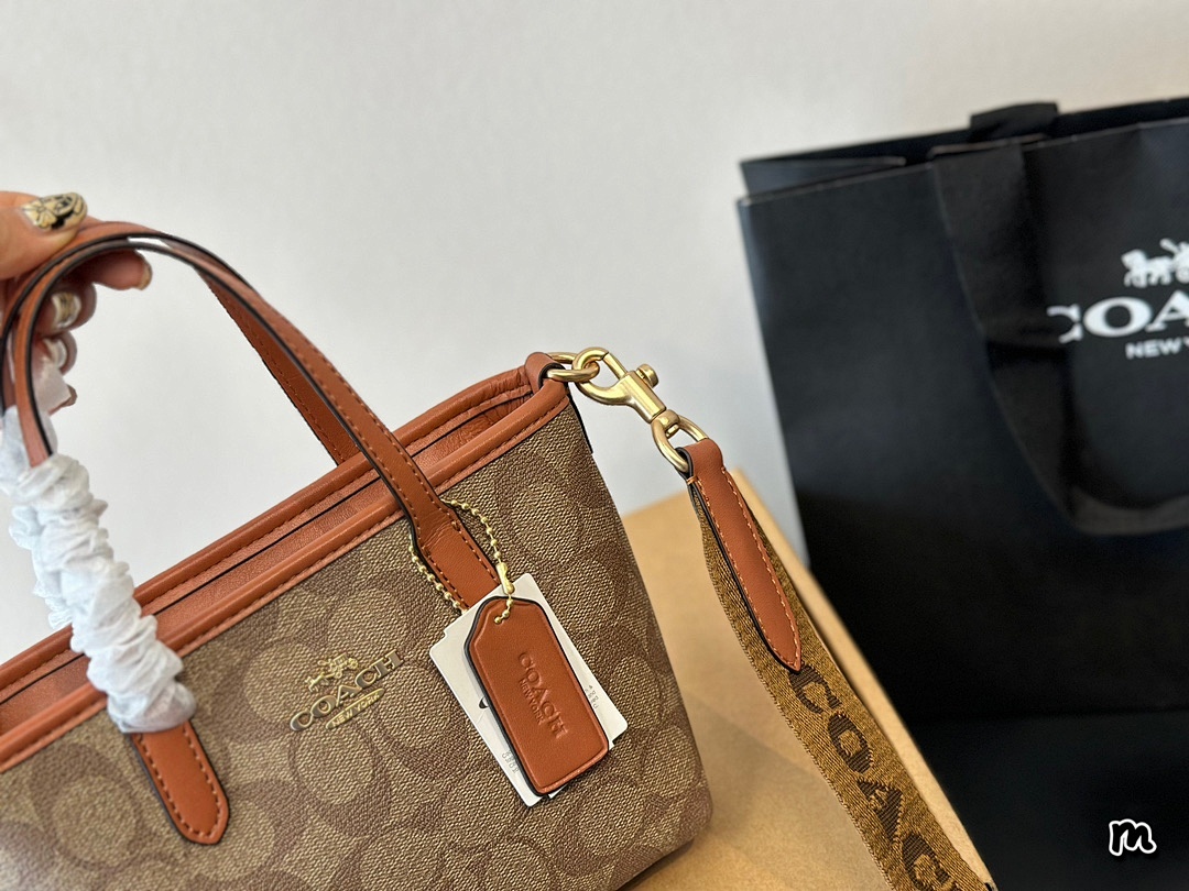 Coach City Mini Tote · 5090 — תמונה 12