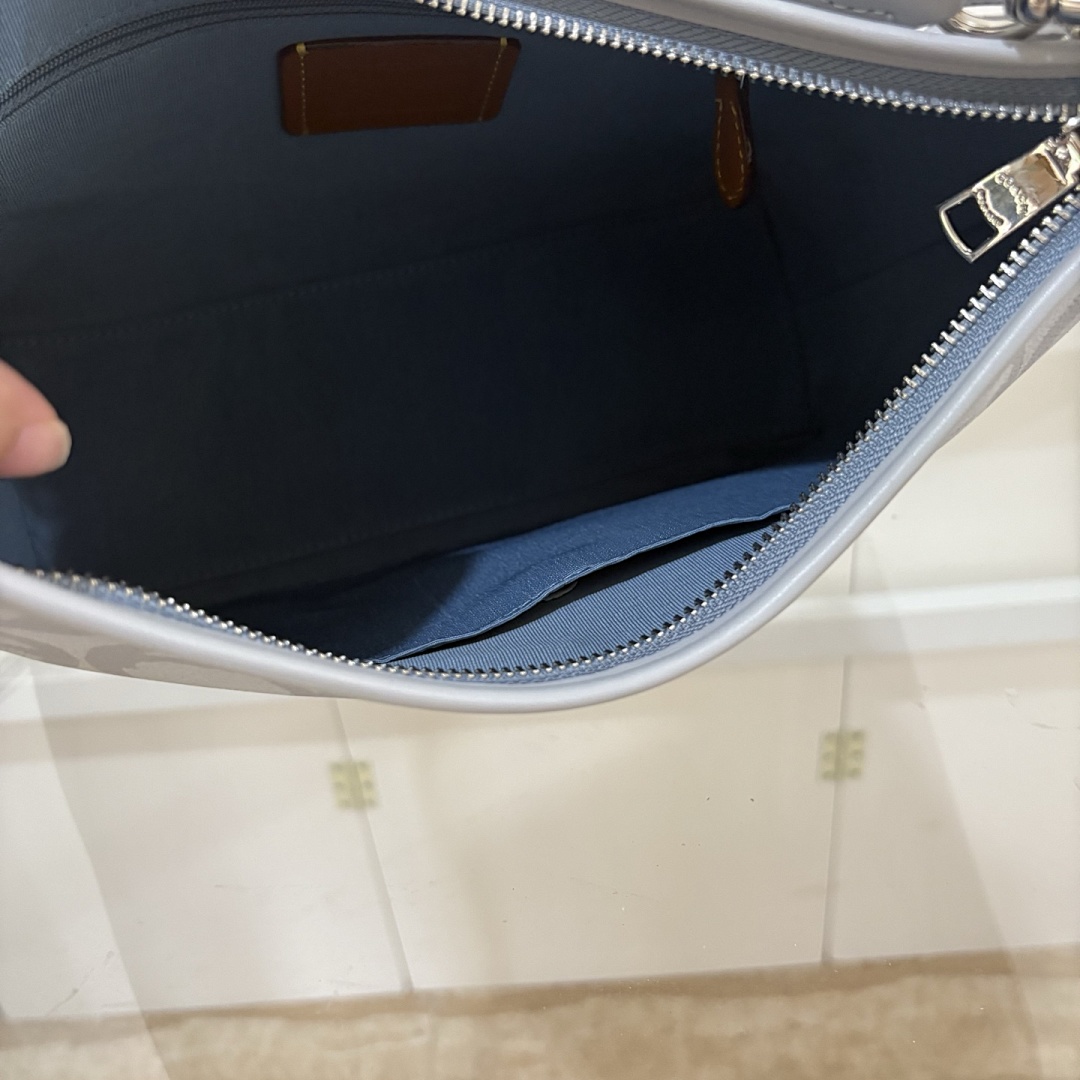 Coach Laurel Shoulder Bag · 5529 — תמונה 4