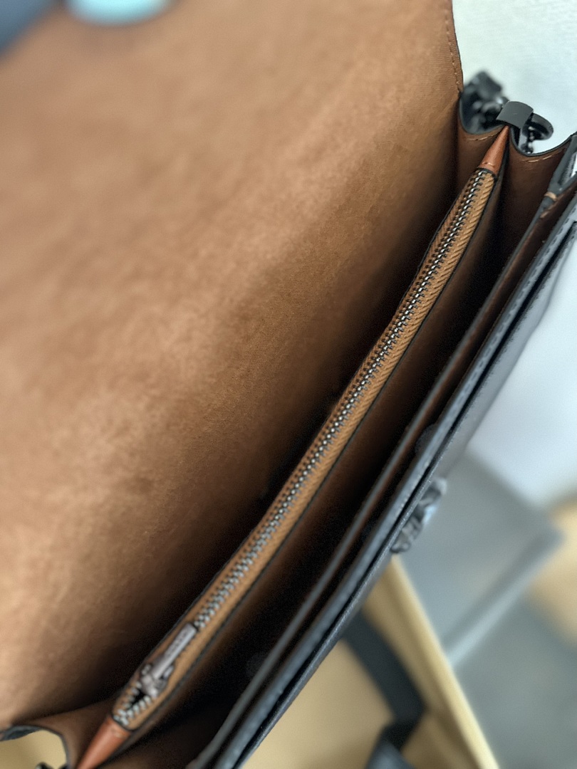 Coach Tabby Shoulder Bag 26 · 5015 — תמונה 12