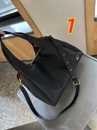 Coach Lana Shoulder Bag 23 · 5449