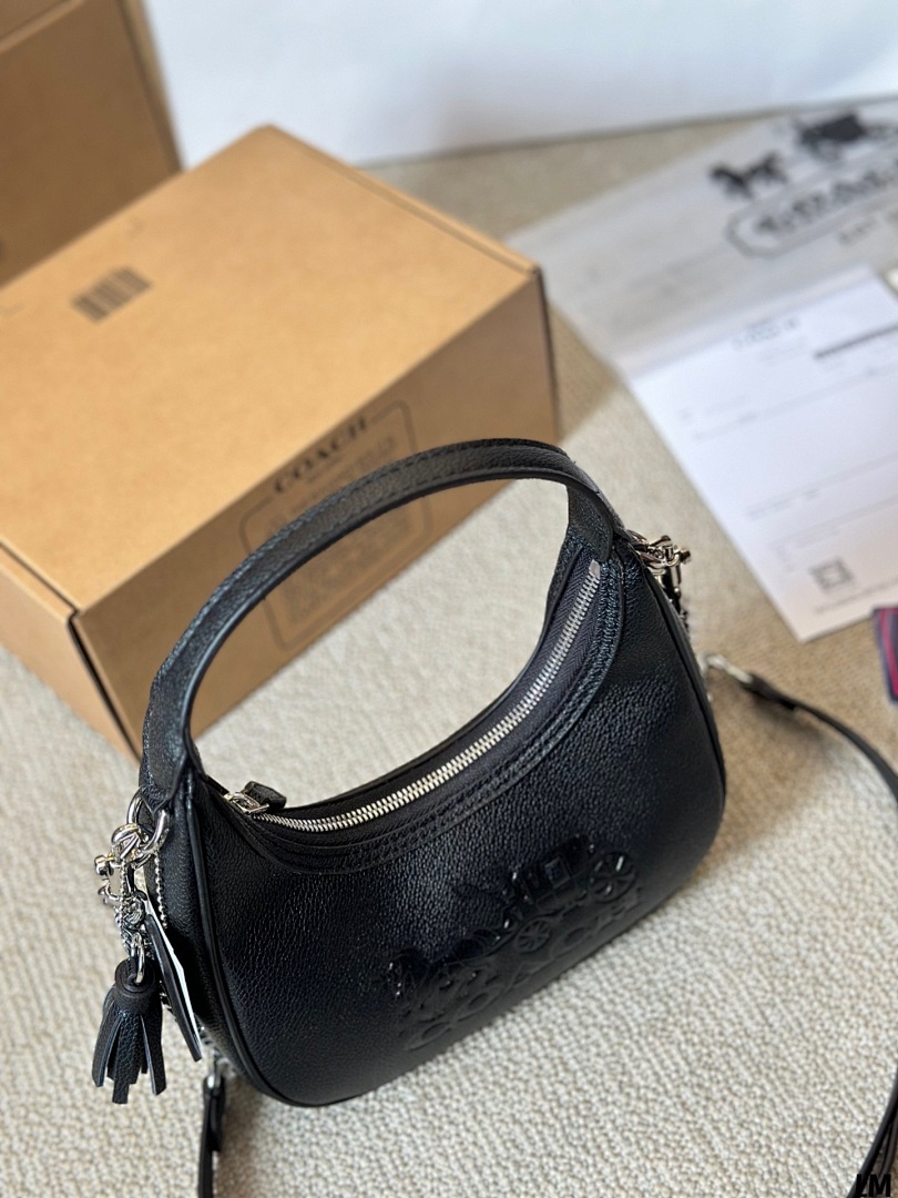 Coach Emily Shoulder Bag · 4704 — תמונה 18